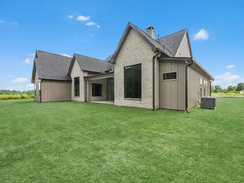 10039 Lakeside Oaks Drive Plantersville TX 77363