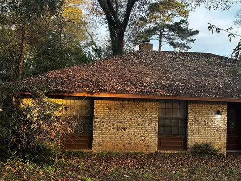 321 Olive Street Huntsville TX 77340
