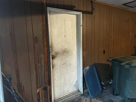 321 Olive Street Huntsville TX 77340
