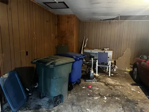 321 Olive Street Huntsville TX 77340