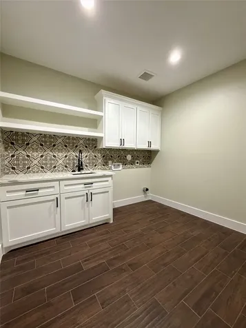 443 Wellshire Drive West Columbia TX 77486