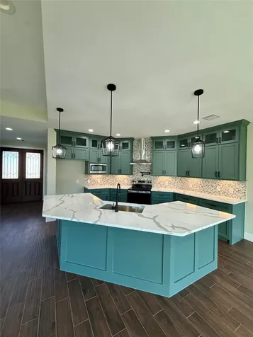 443 Wellshire Drive West Columbia TX 77486