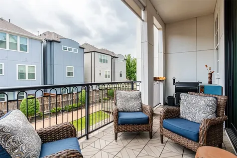 10939 Grove Tree Lane Houston TX 77043