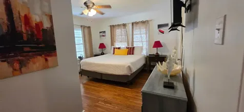 5023 Avenue N 1/2 Galveston TX 77551