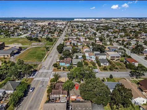 5023 Avenue N 1/2 Galveston TX 77551
