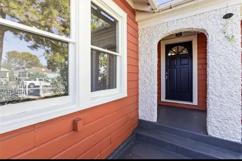 5023 Avenue N 1/2 Galveston TX 77551