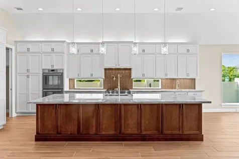 508 Amalfi Drive Kemah TX 77565