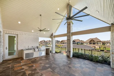 508 Amalfi Drive Kemah TX 77565