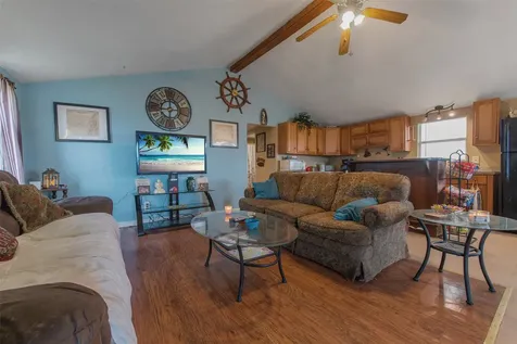 7030 Terrasso Drive Hitchcock TX 77563