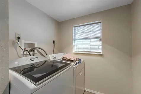 7030 Terrasso Drive Hitchcock TX 77563