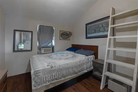 7030 Terrasso Drive Hitchcock TX 77563