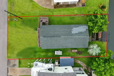 7030 Terrasso Drive Hitchcock TX 77563