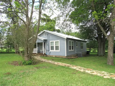1013 Prairie Lea Street Brenham TX 77833