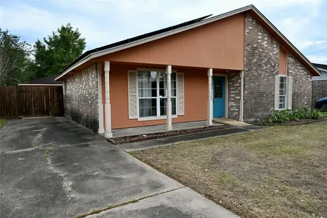 252 Bastrop Street Angleton TX 77515