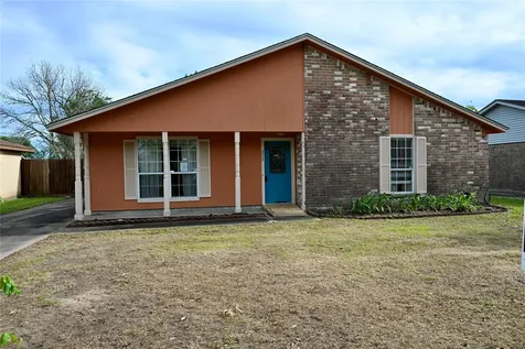 252 Bastrop Street Angleton TX 77515