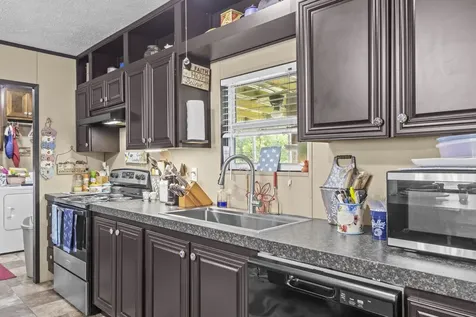 2672 Pleasure Bend Drive Hemphill TX 75948
