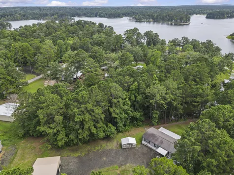 2672 Pleasure Bend Drive Hemphill TX 75948