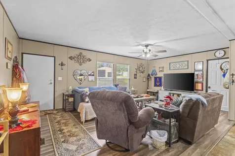 2672 Pleasure Bend Drive Hemphill TX 75948