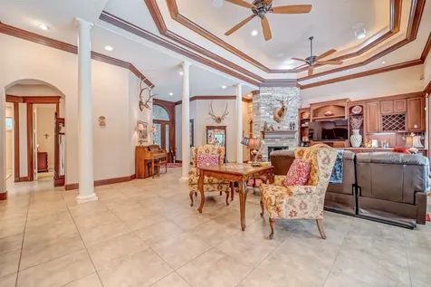 3 Quinns Cabin Court Conroe TX 77304