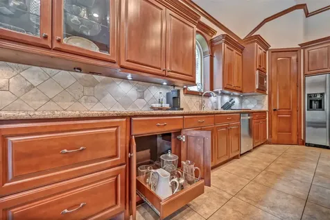 3 Quinns Cabin Court Conroe TX 77304