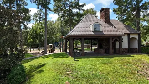 3 Quinns Cabin Court Conroe TX 77304