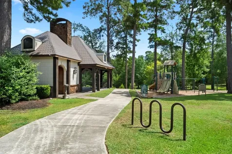 3 Quinns Cabin Court Conroe TX 77304