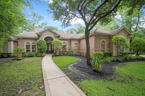 3 Quinns Cabin Court Conroe TX 77304