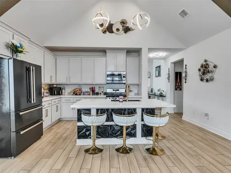 211 Vista Knoll Court New Caney TX 77357
