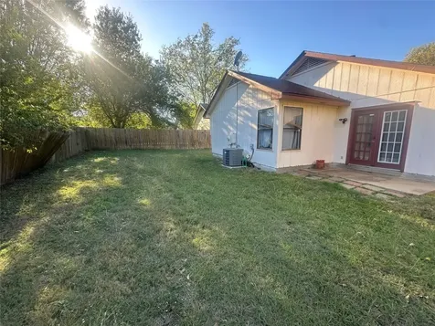 903 Greenbriar Loop Round Rock TX 78664