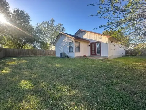 903 Greenbriar Loop Round Rock TX 78664