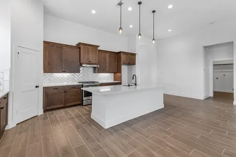 2904 Lago Costa Drive Texas City TX 77568