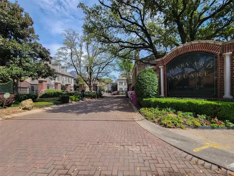 2211 Augusta Drive 19 Houston TX 77057