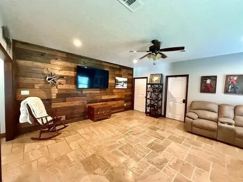 2210 E Fm 82 Kirbyville TX 75956