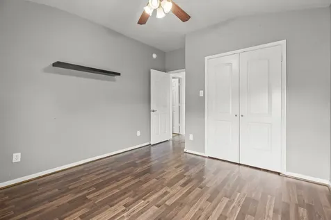 464 Magnolia Crossing League City TX 77573