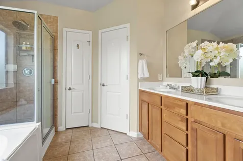 464 Magnolia Crossing League City TX 77573