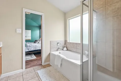 464 Magnolia Crossing League City TX 77573