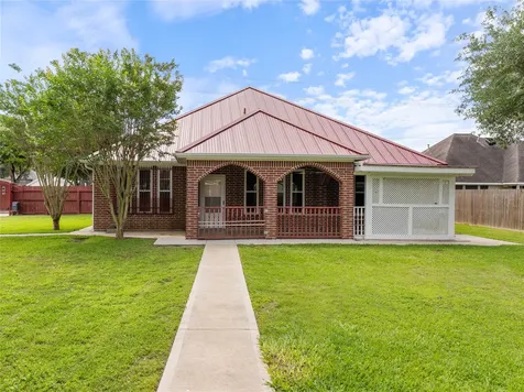 2610 School Street Needville TX 77461
