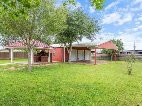 2610 School Street Needville TX 77461