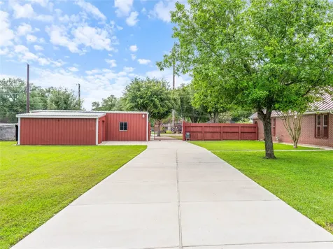 2610 School Street Needville TX 77461