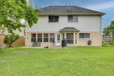 303 Welford Lane Highlands TX 77562