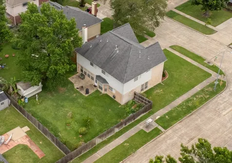 303 Welford Lane Highlands TX 77562