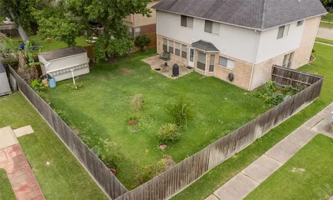 303 Welford Lane Highlands TX 77562