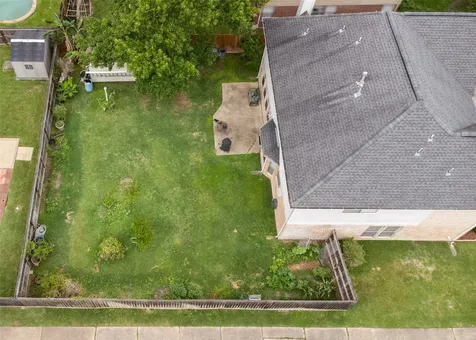 303 Welford Lane Highlands TX 77562