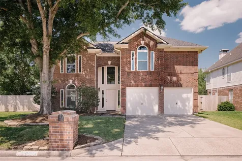 8003 Club Point Drive Humble TX 77346