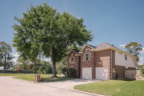 8003 Club Point Drive Humble TX 77346