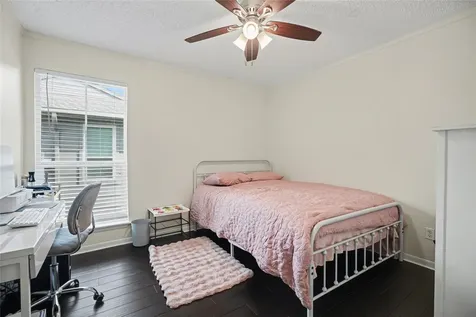 1900 Bay Area Boulevard Q184 Houston TX 77058