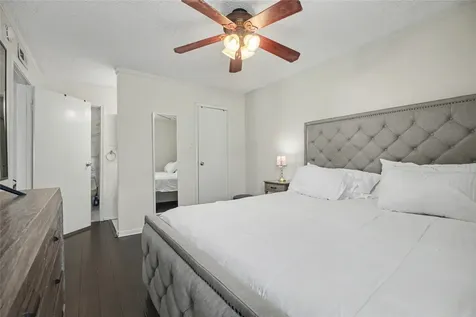 1900 Bay Area Boulevard Q184 Houston TX 77058