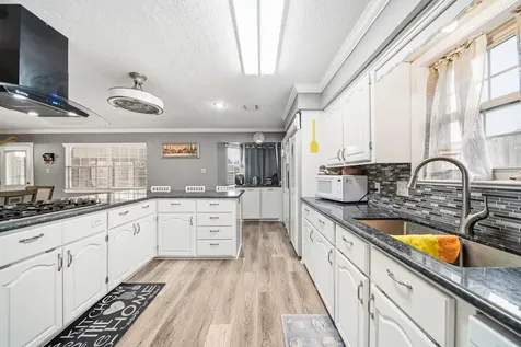 1305 Mcdonald Street Deer Park TX 77536