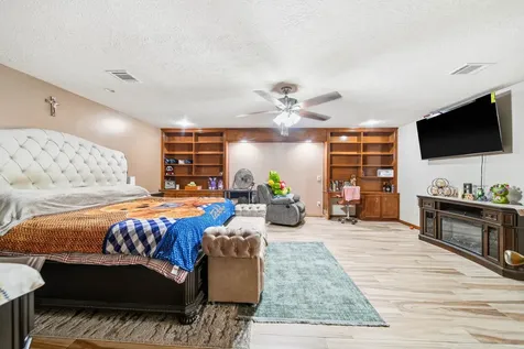 1305 Mcdonald Street Deer Park TX 77536