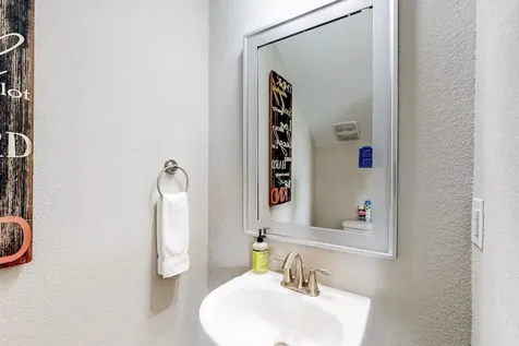 11221 Schwartz Drive Galveston TX 77554
